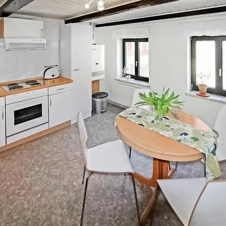 2 Bedroom Stunning In Waren Mueritz Apartment