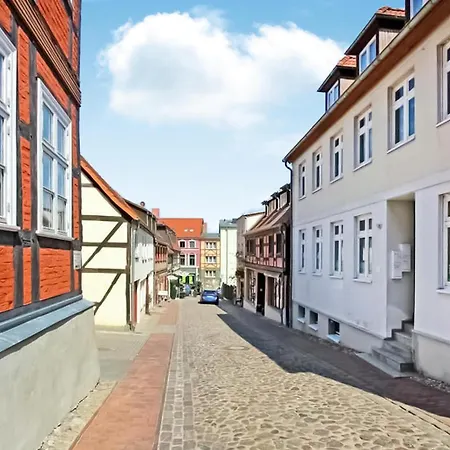 2 Bedroom Stunning In Waren Mueritz *