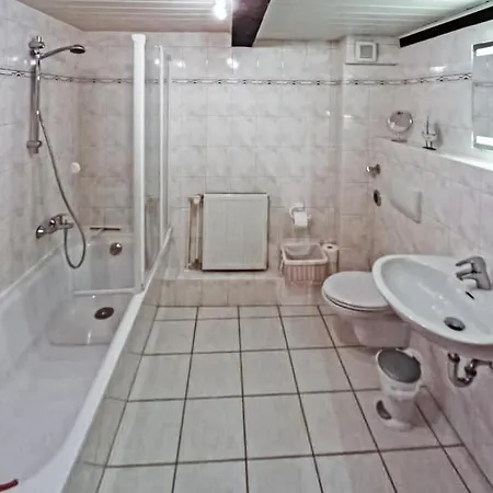 2 Bedroom Stunning In Waren Mueritz *