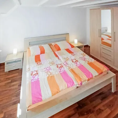 2 Bedroom Stunning In Waren Mueritz *